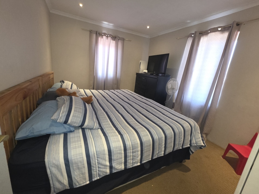 2 Bedroom Property for Sale in Bredasdorp Western Cape